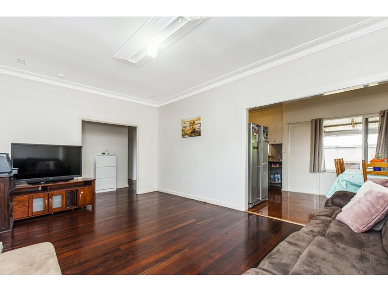 25 Queen Street, Gosnells WA 6110