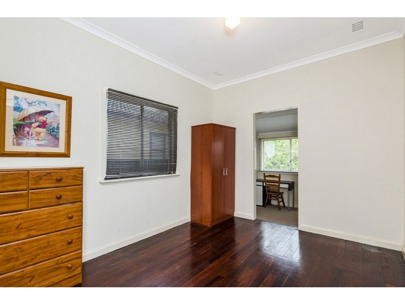 25 Queen Street, Gosnells WA 6110