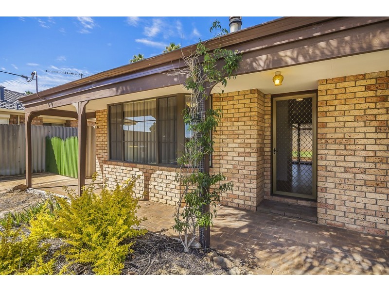 65 Homestead Road, Gosnells WA 6110