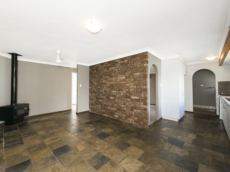 7 Harvey Close, Gosnells WA 6110