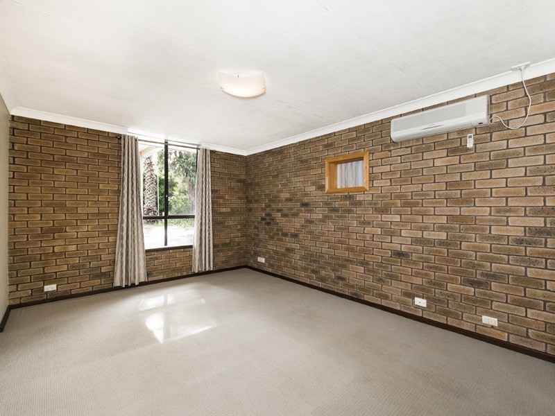 7 Harvey Close, Gosnells WA 6110