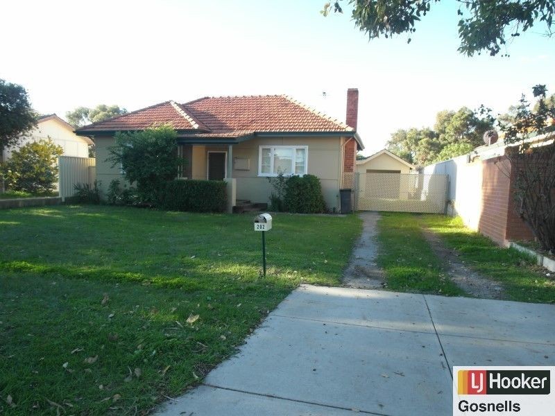 202 Hicks Street, Gosnells WA 6110
