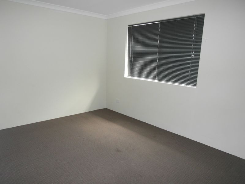 2 Moonlight Court, Huntingdale WA 6110