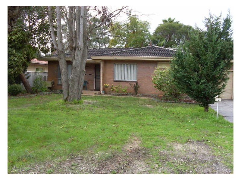 8 Belyea Street, Gosnells WA 6110