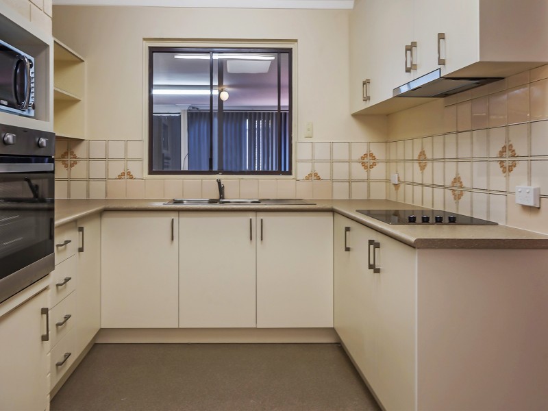 18 Chilham Place, Gosnells WA 6110