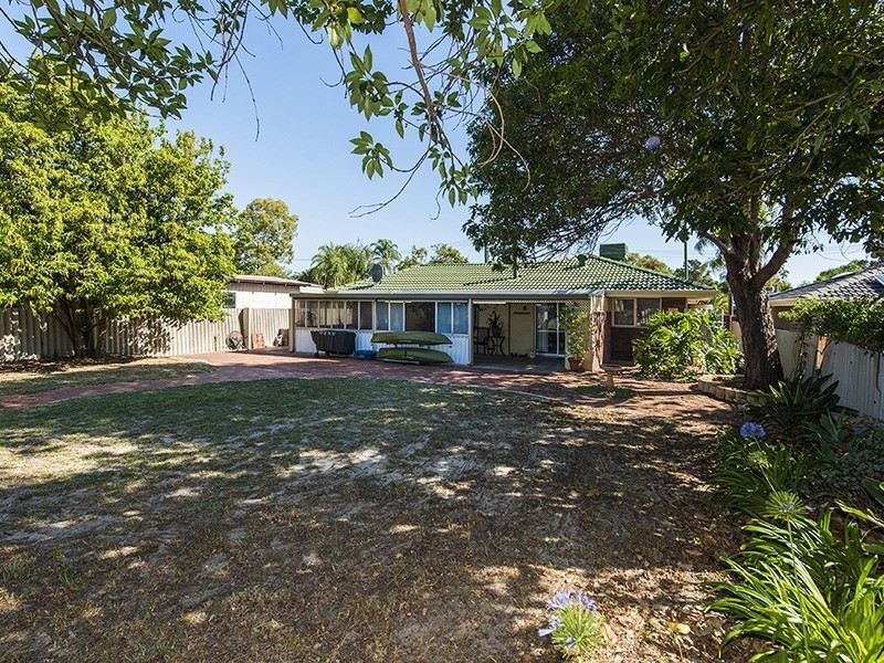 6 Bray Street, Gosnells WA 6110