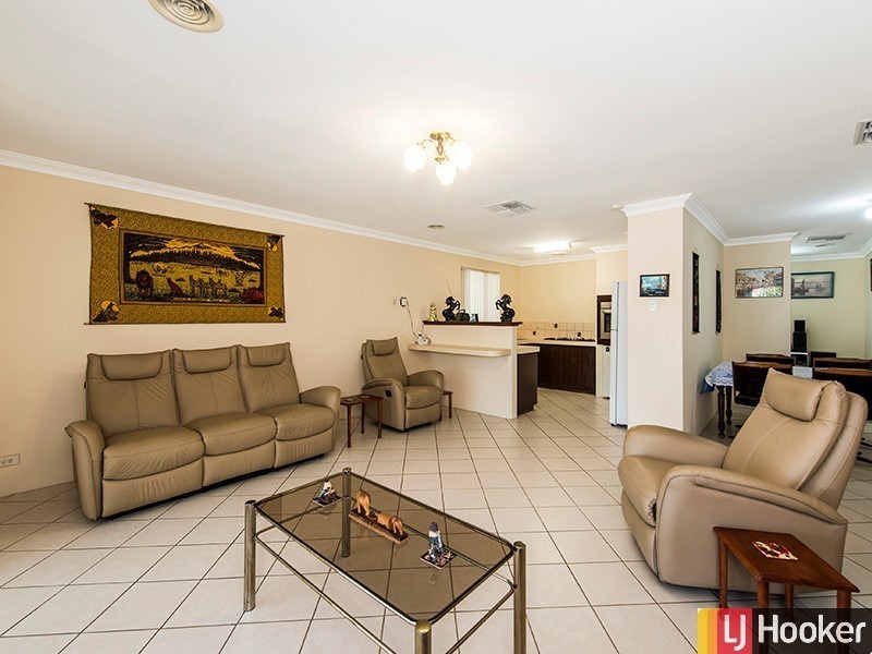 7 Moonstone Place, Gosnells WA 6110