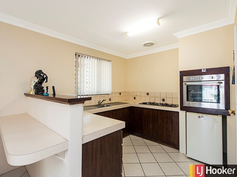7 Moonstone Place, Gosnells WA 6110