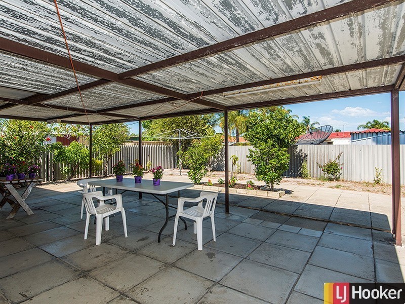 7 Moonstone Place, Gosnells WA 6110