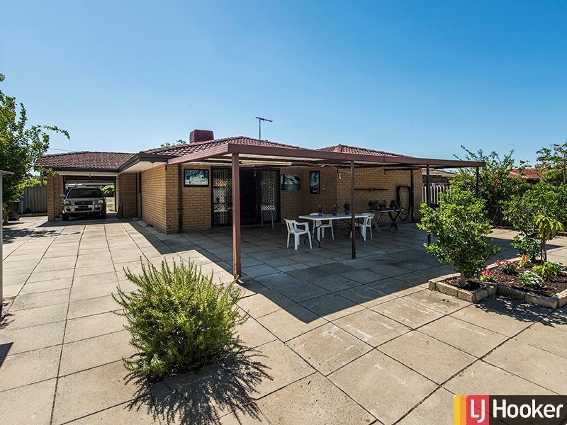 7 Moonstone Place, Gosnells WA 6110