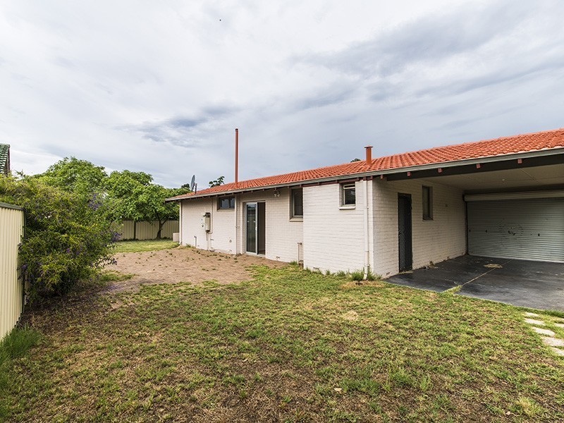 13 Lindy Way, Camillo WA 6111