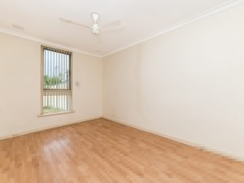 13 Lindy Way, Camillo WA 6111