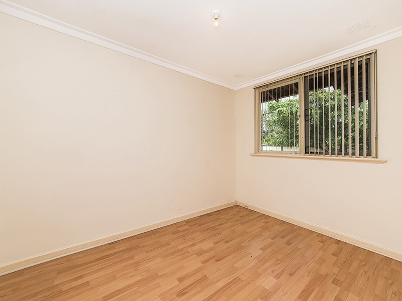 13 Lindy Way, Camillo WA 6111