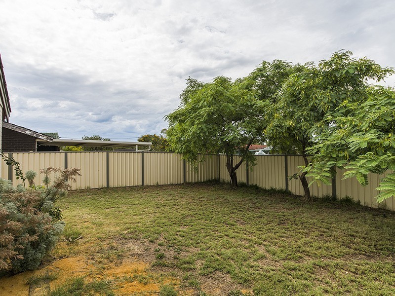 13 Lindy Way, Camillo WA 6111