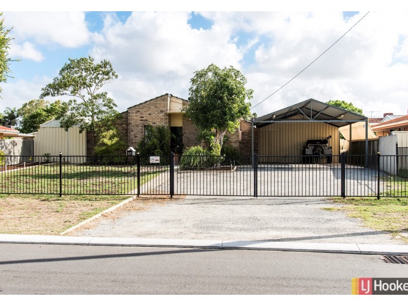 21 Ashburton Drive, Gosnells WA 6110