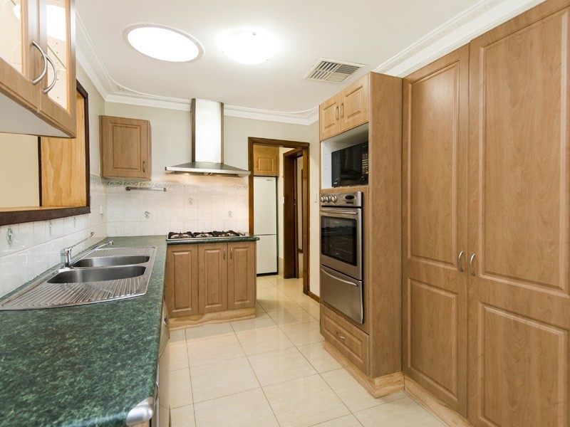 26 Tenterden Way, Gosnells WA 6110