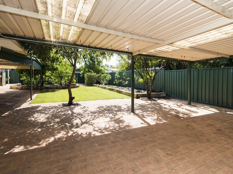 26 Tenterden Way, Gosnells WA 6110