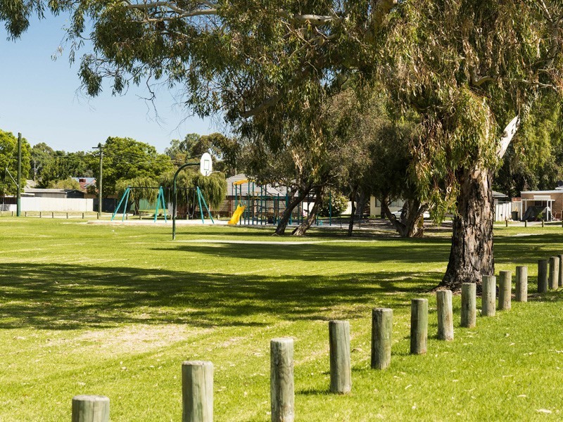 26 Tenterden Way, Gosnells WA 6110