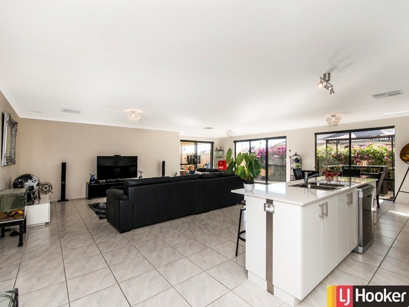 5 Balgarup Drive, Gosnells WA 6110