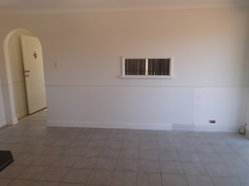 4 Hargrave Drive, Thornlie WA 6108