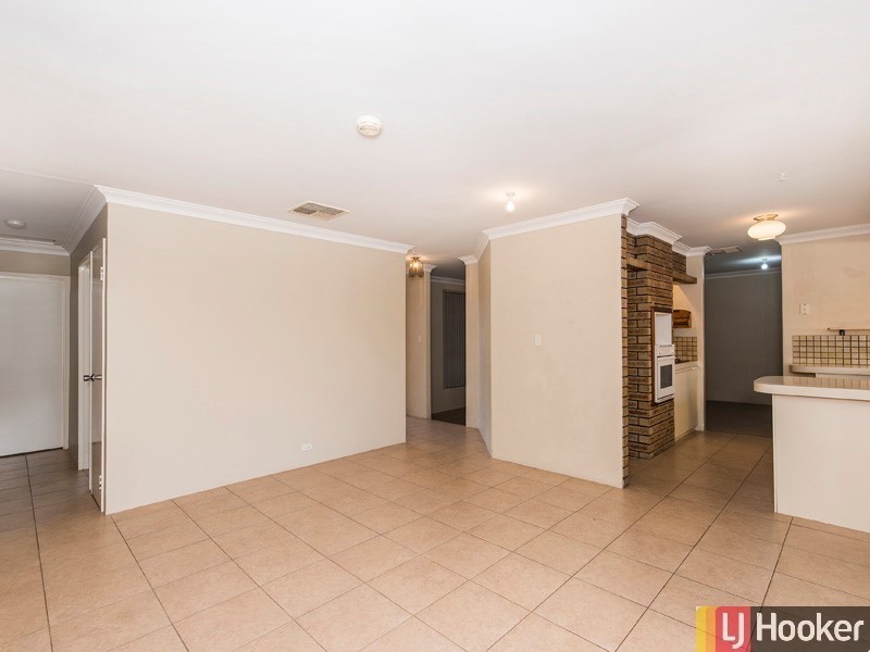 8 Rainbird Road, Gosnells WA 6110