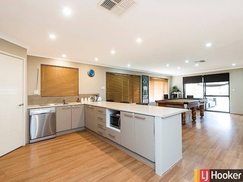 13 Yilgarn Way, Gosnells WA 6110