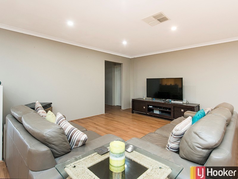 13 Yilgarn Way, Gosnells WA 6110