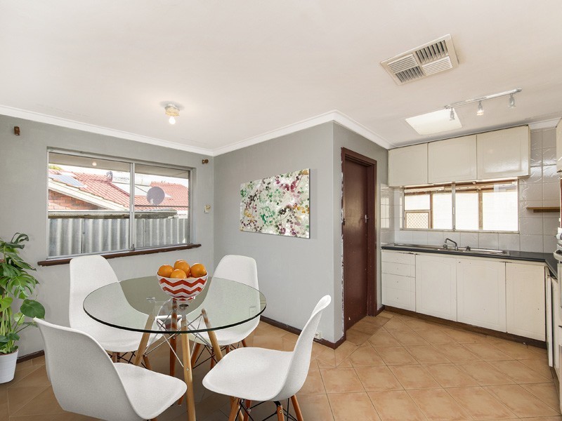 6 Aldworth Crescent, Gosnells WA 6110