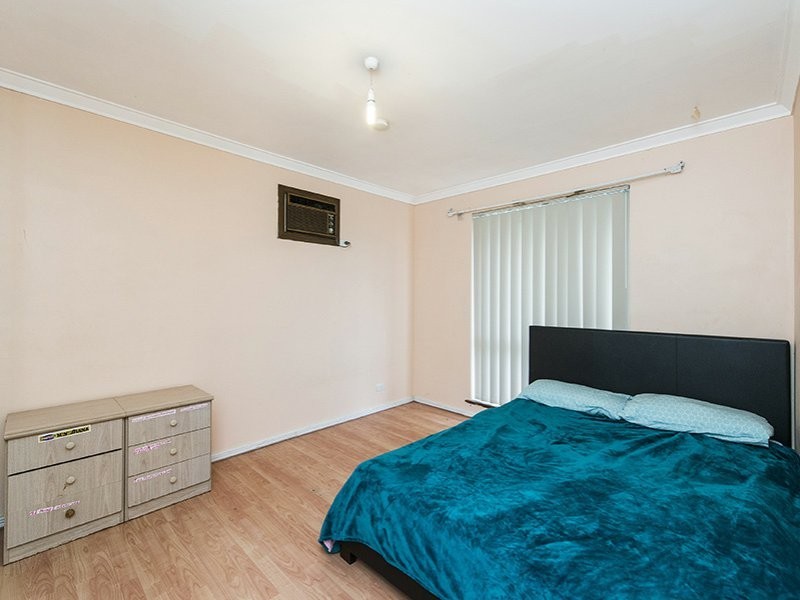 28 Wooramel Crescent, Gosnells WA 6110