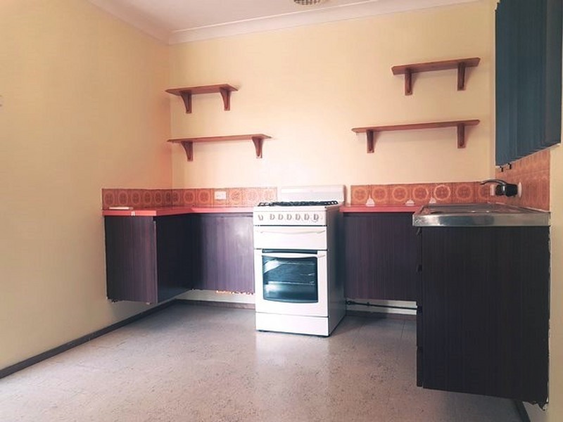 9 Conifer Street, Maddington WA 6109