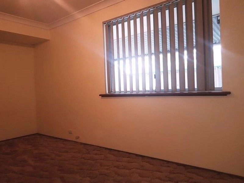 9 Conifer Street, Maddington WA 6109