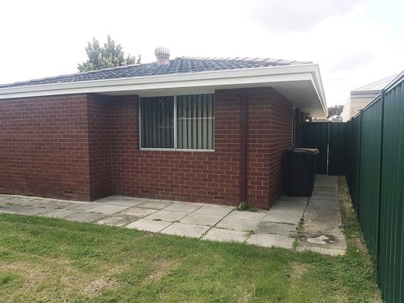 9 Conifer Street, Maddington WA 6109