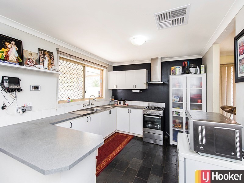 10 Mulline Court, Maddington WA 6109