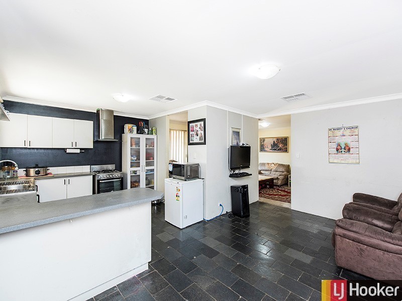 10 Mulline Court, Maddington WA 6109