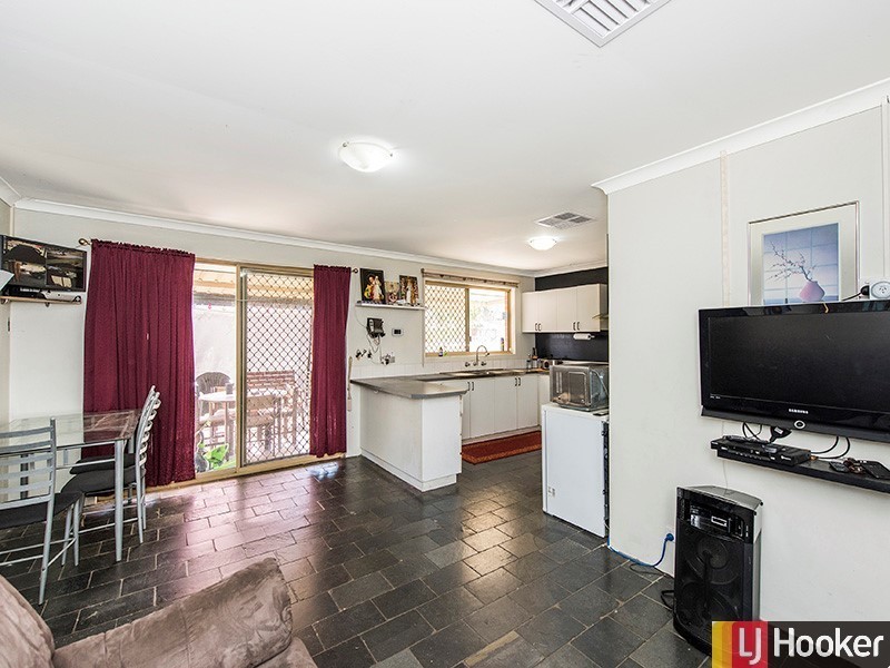 10 Mulline Court, Maddington WA 6109