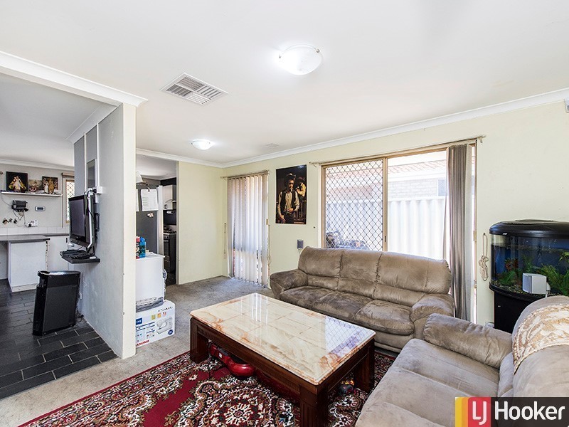 10 Mulline Court, Maddington WA 6109