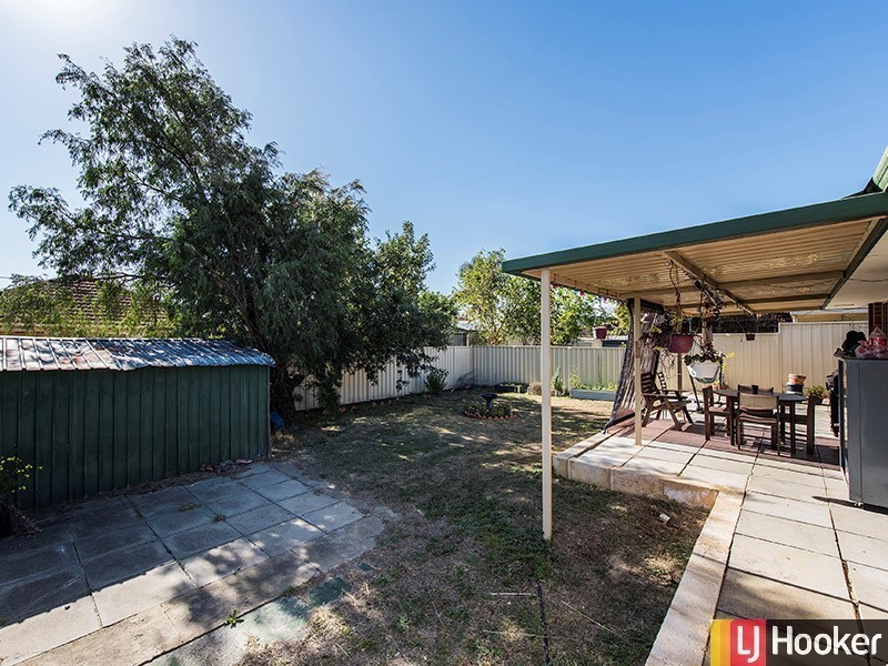 10 Mulline Court, Maddington WA 6109