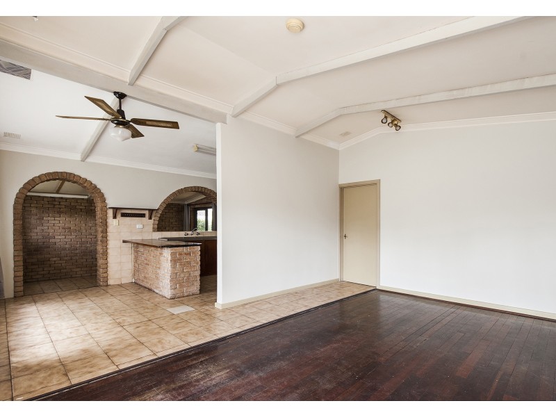 12 Bilich Street, Gosnells WA 6110