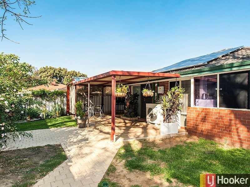 37 Riverbank Drive, Gosnells WA 6110