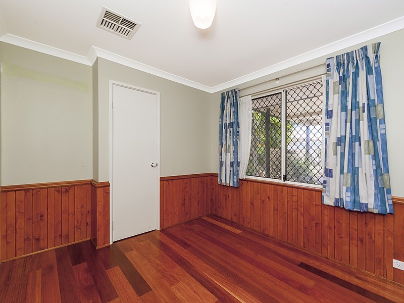 10 Jenal Close, Gosnells WA 6110