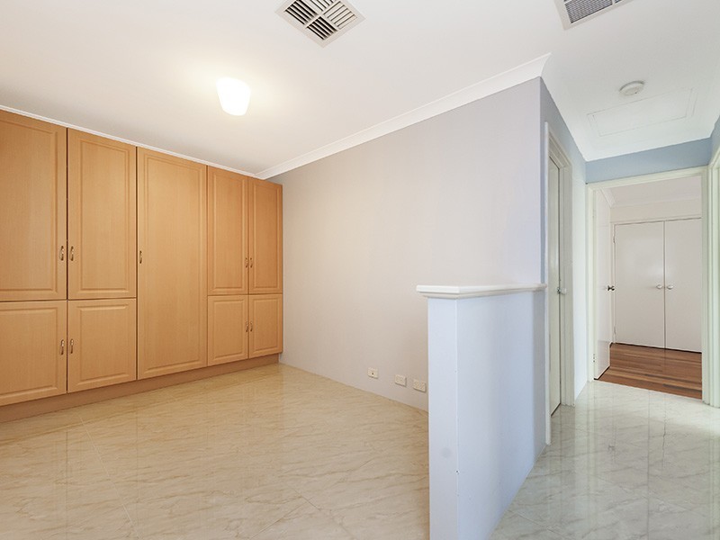 10 Jenal Close, Gosnells WA 6110