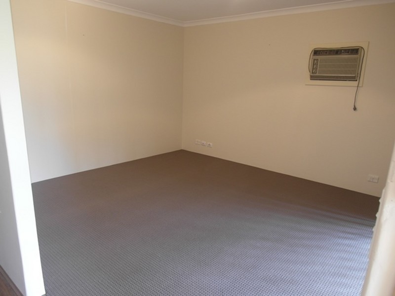 4 Dolara Court, Maddington WA 6109