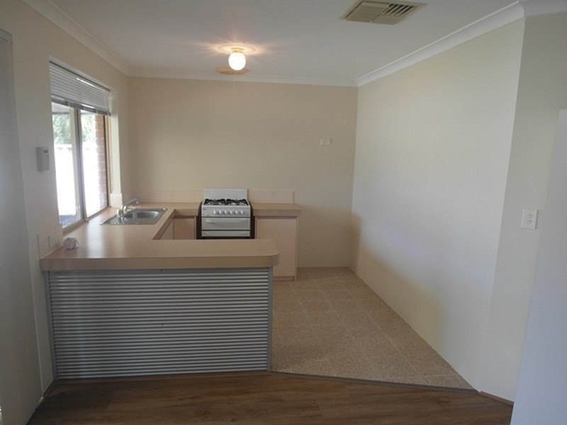 4 Dolara Court, Maddington WA 6109