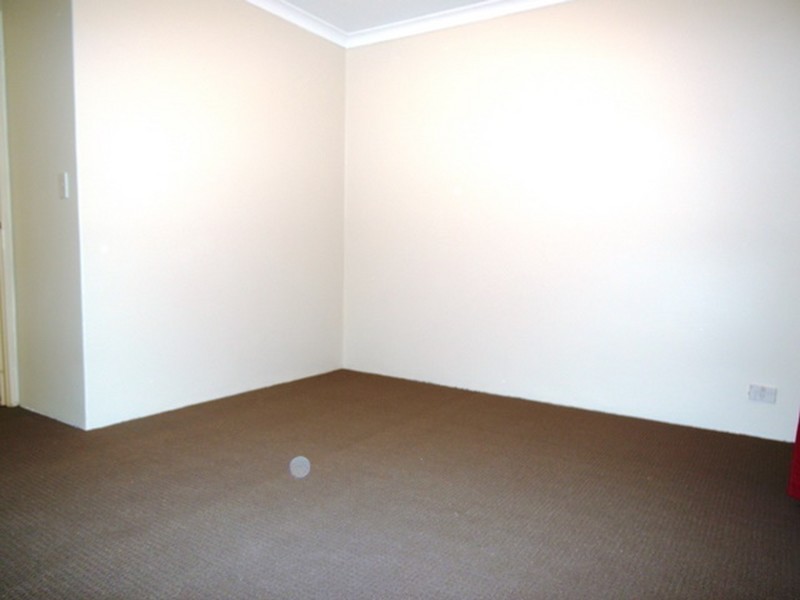 4 Dolara Court, Maddington WA 6109