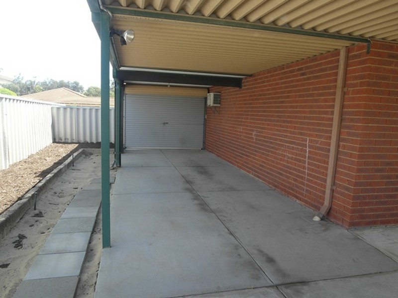 4 Dolara Court, Maddington WA 6109