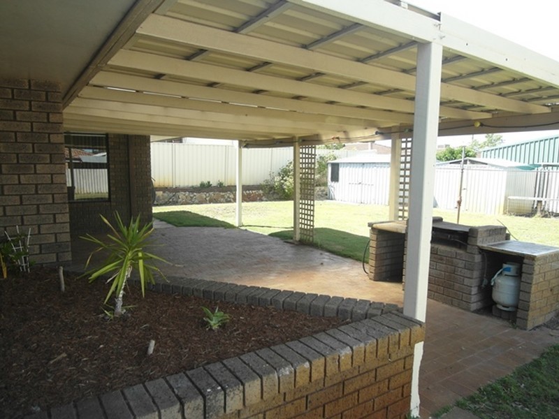 130 Chamberlain Street, Gosnells WA 6110