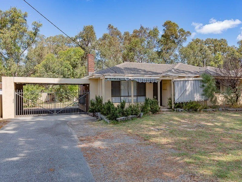 11 Reigate Street, Gosnells WA 6110