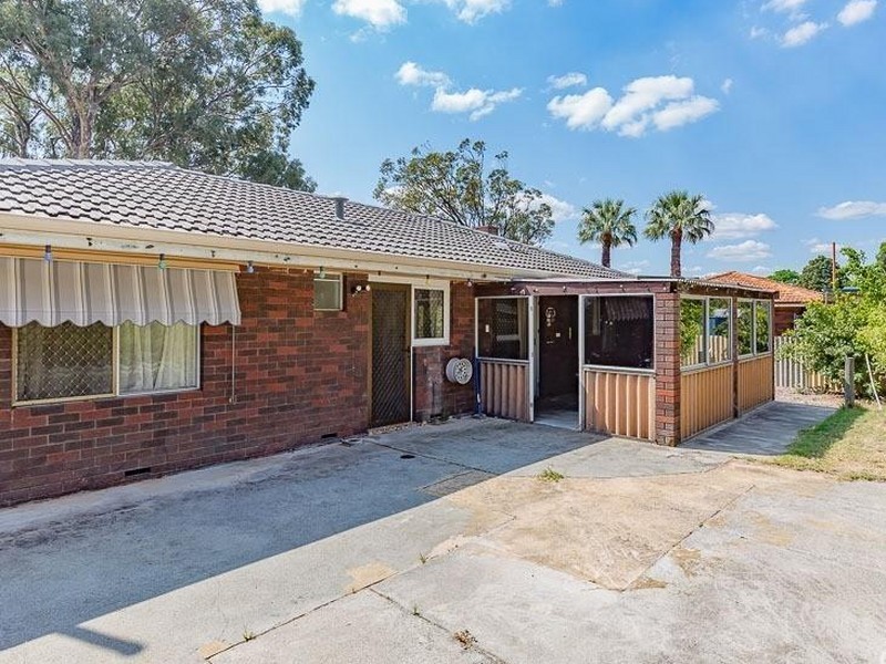 11 Reigate Street, Gosnells WA 6110