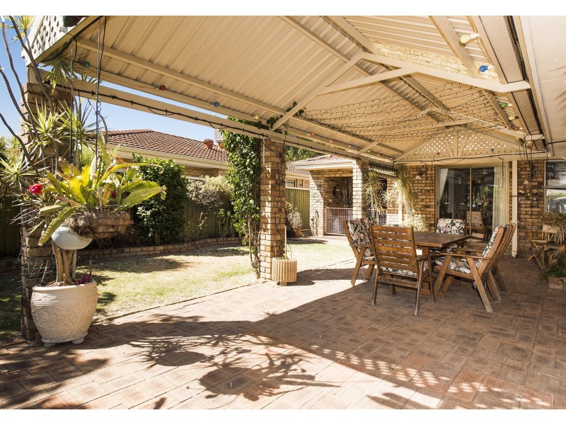 19 Prescott Drive, Gosnells WA 6110