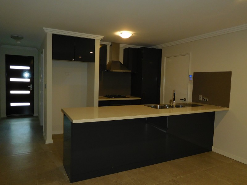 2/134 Crandon Street, Gosnells WA 6110